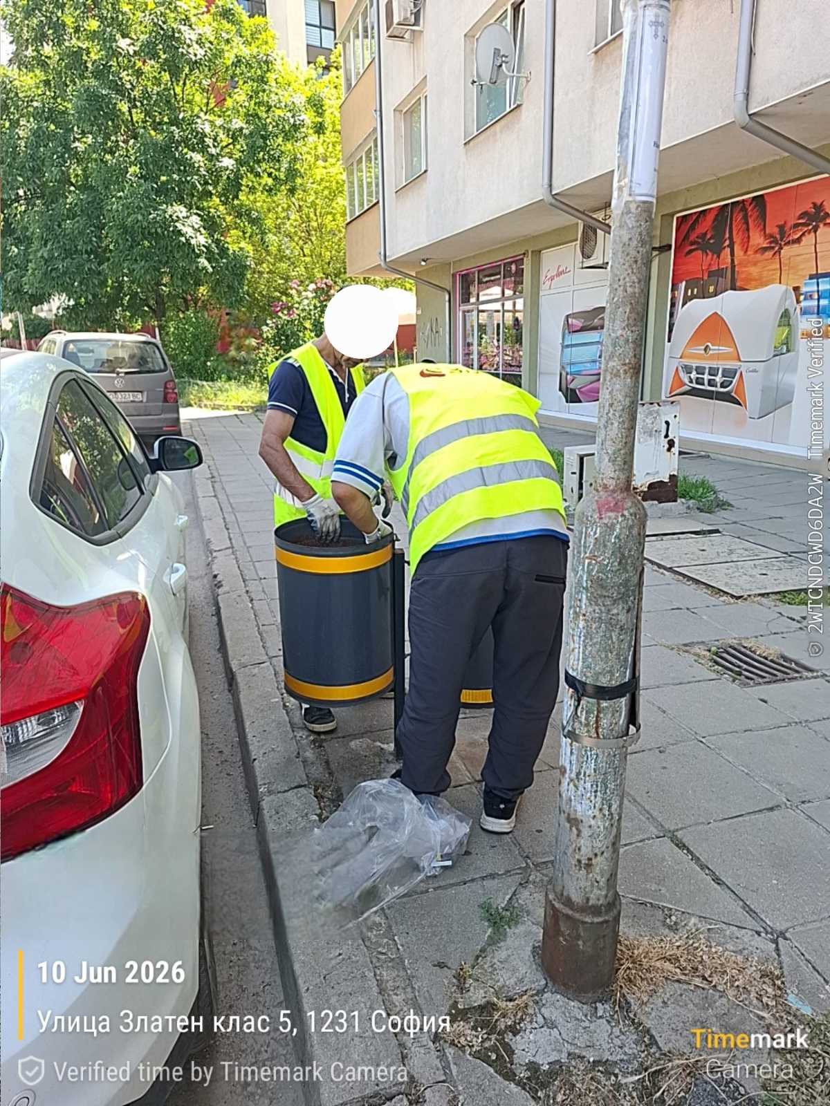 Подмяна на технически неизправни улични кошчета