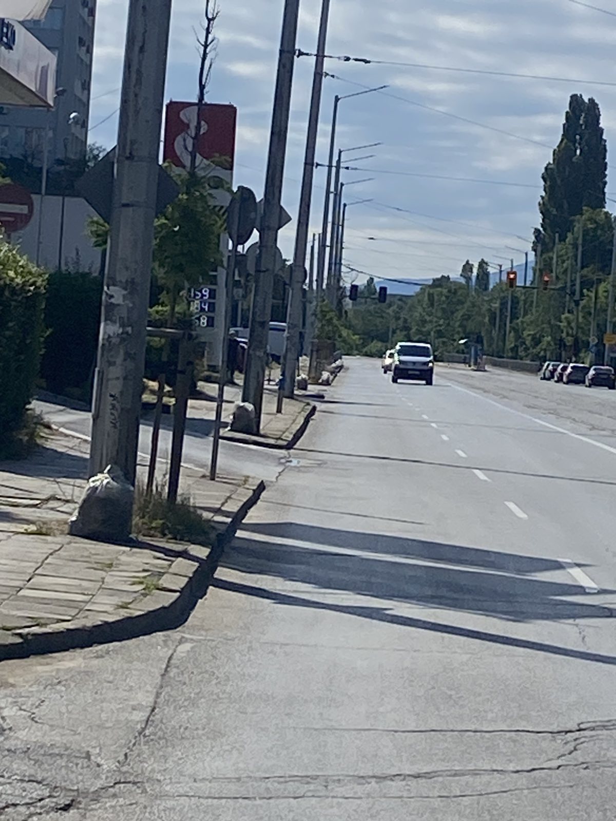 Ръчно почистване на улични платна 