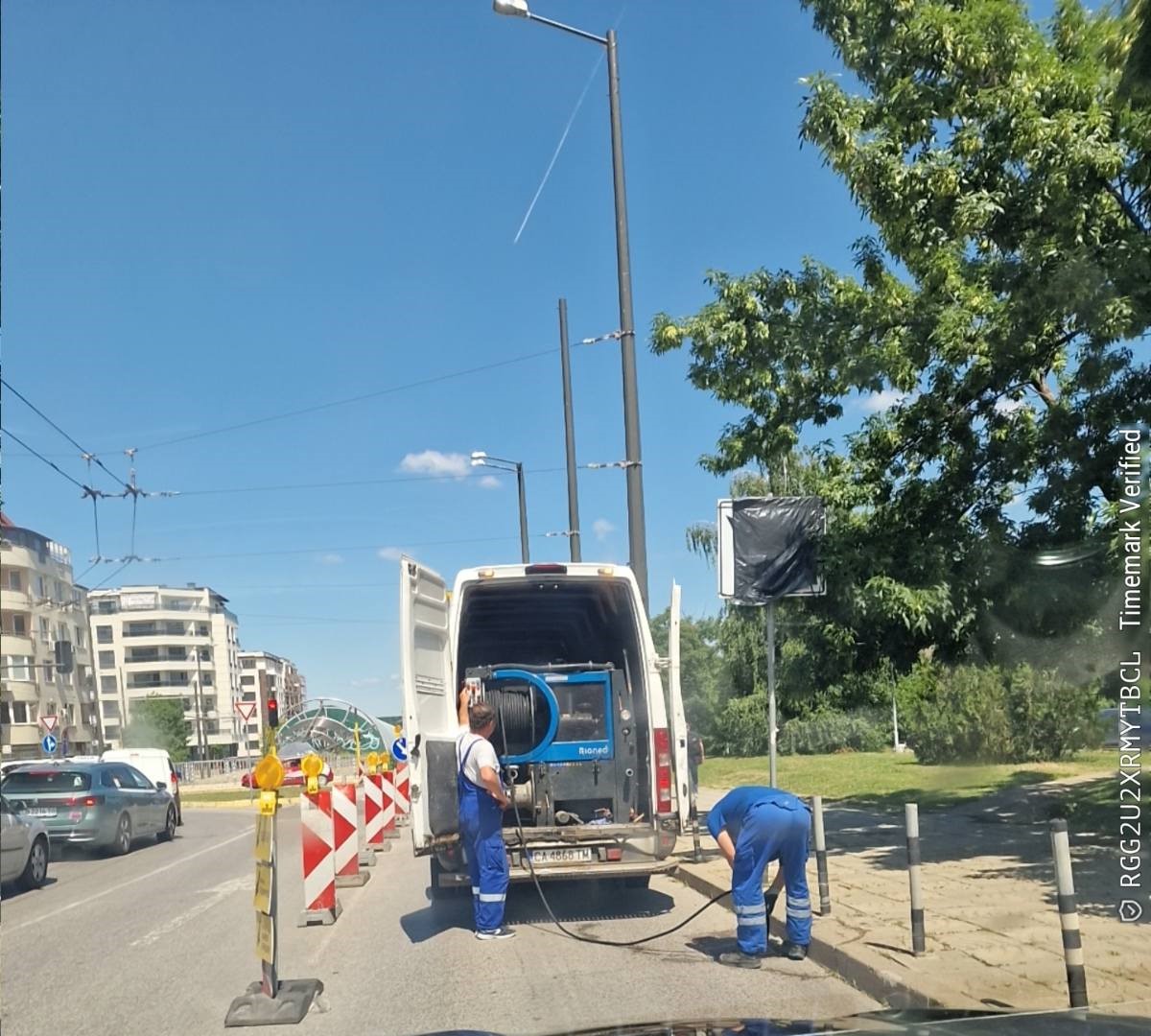 Почистване на дъждоприемни шахти
