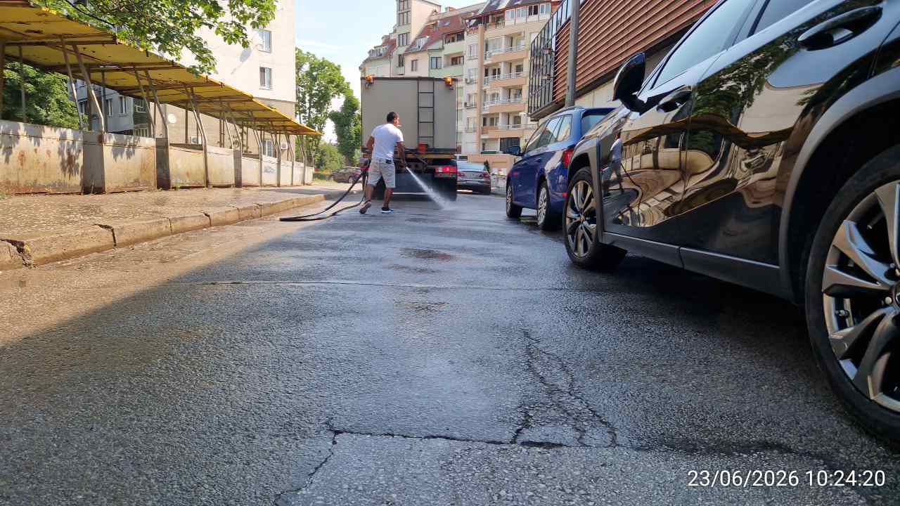 Миене на улични платна