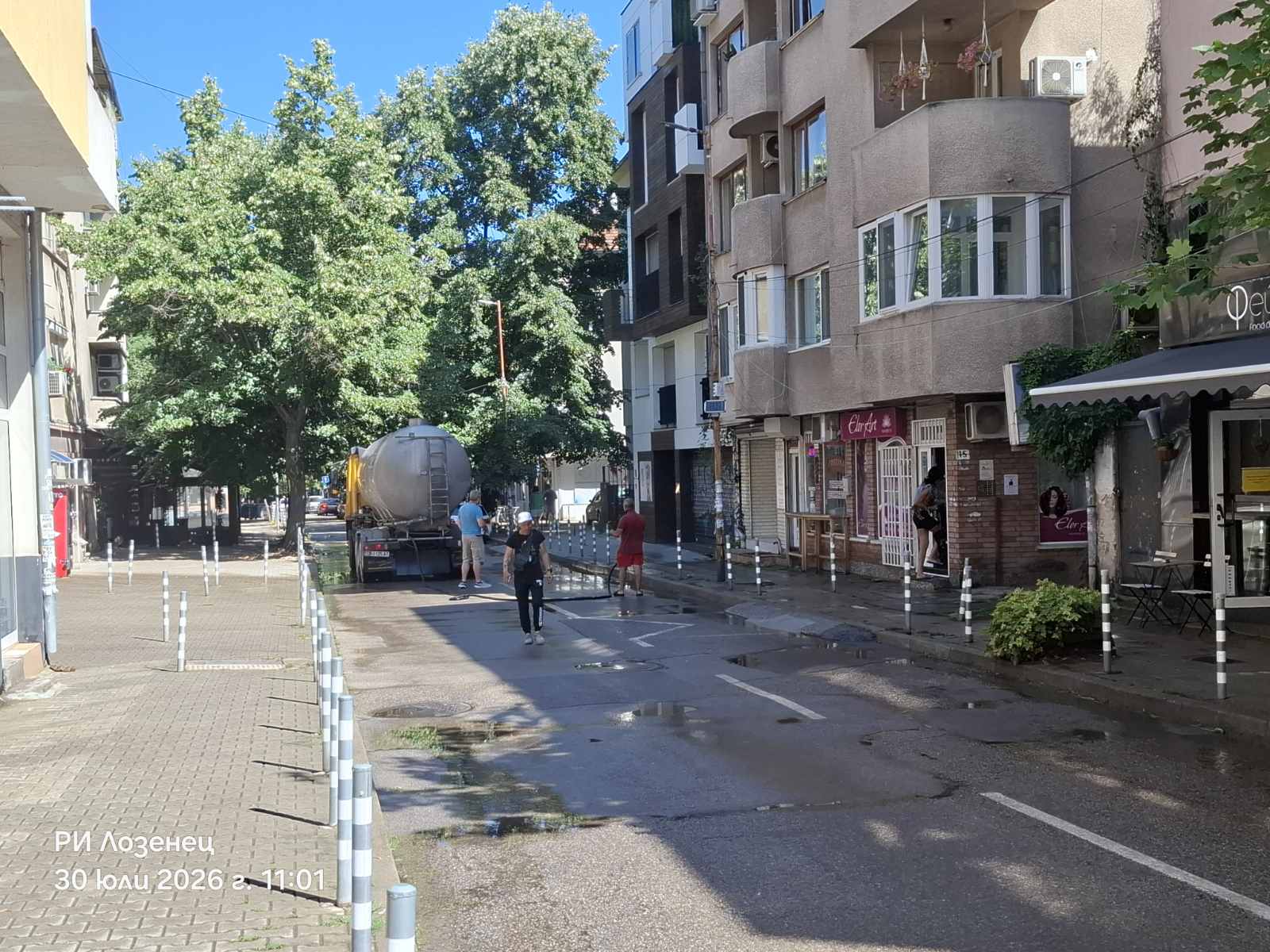 Миене на улици на карета в район "Лозенец"