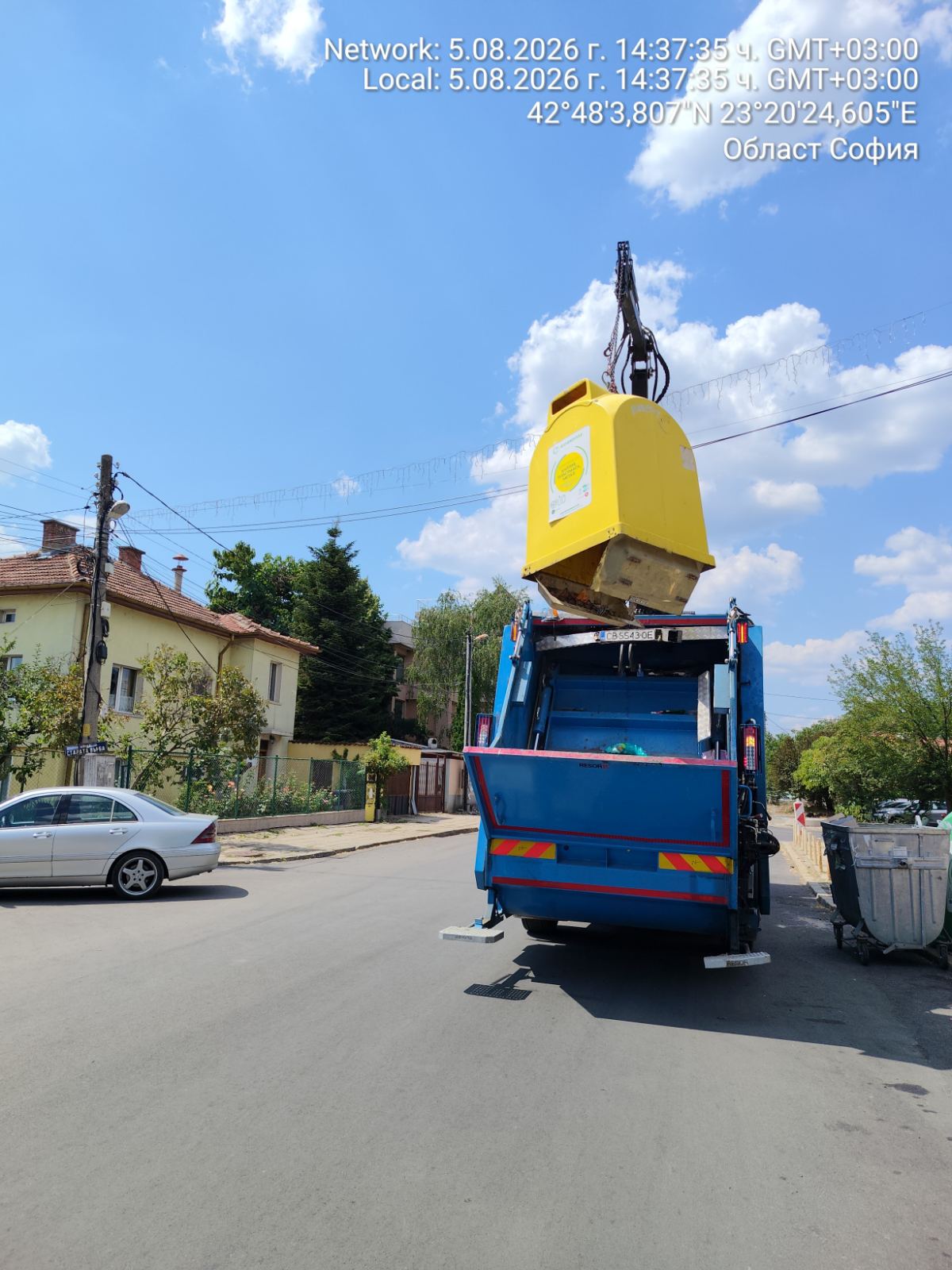 Обслужване на контейнери за разделно събиране на отпадъци