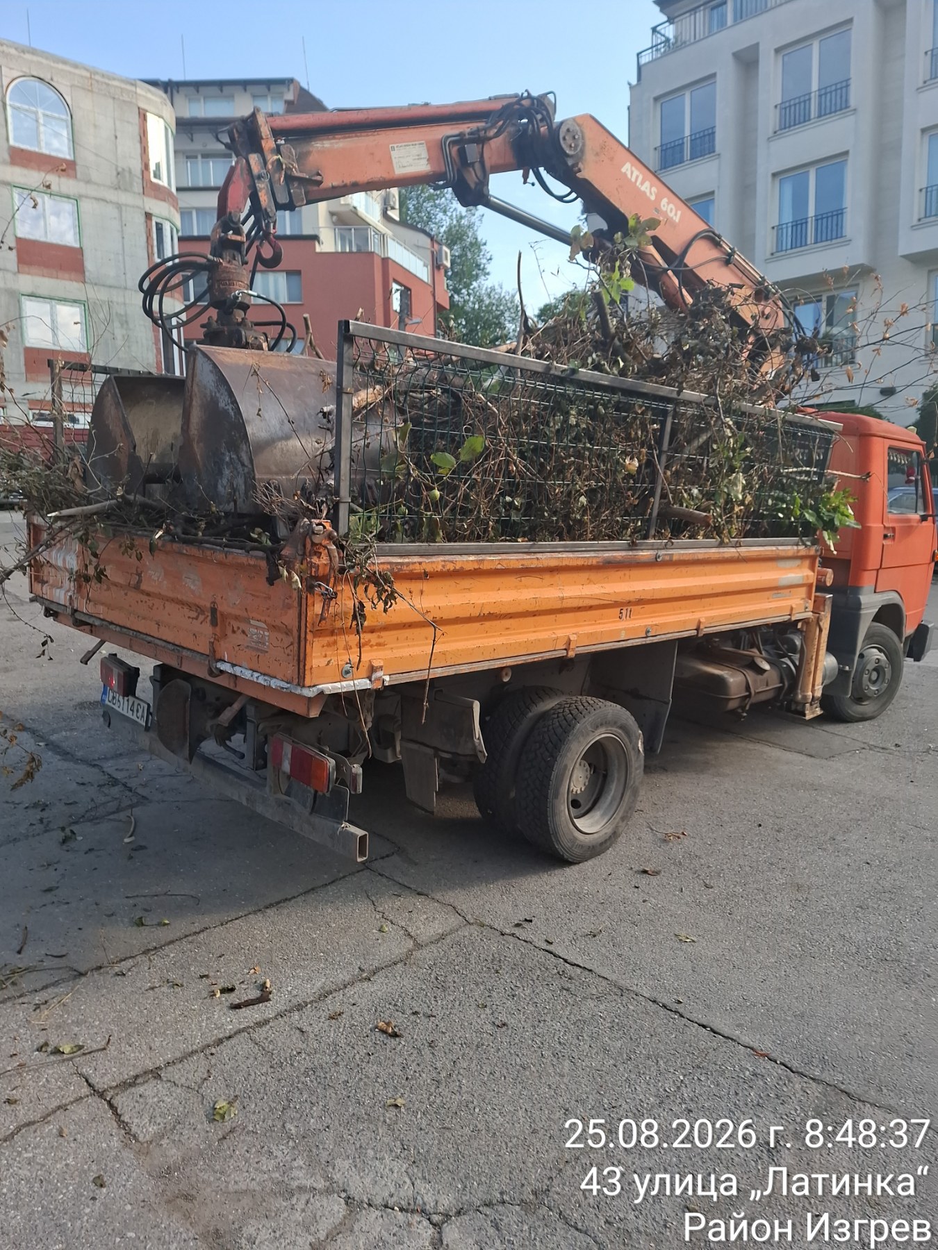 Събиране и извозване на зелени отпадъци