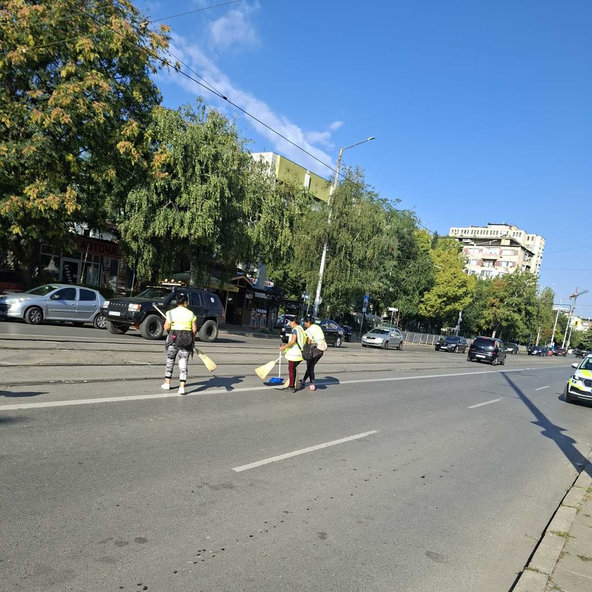 Ръчно почистване на улични платна