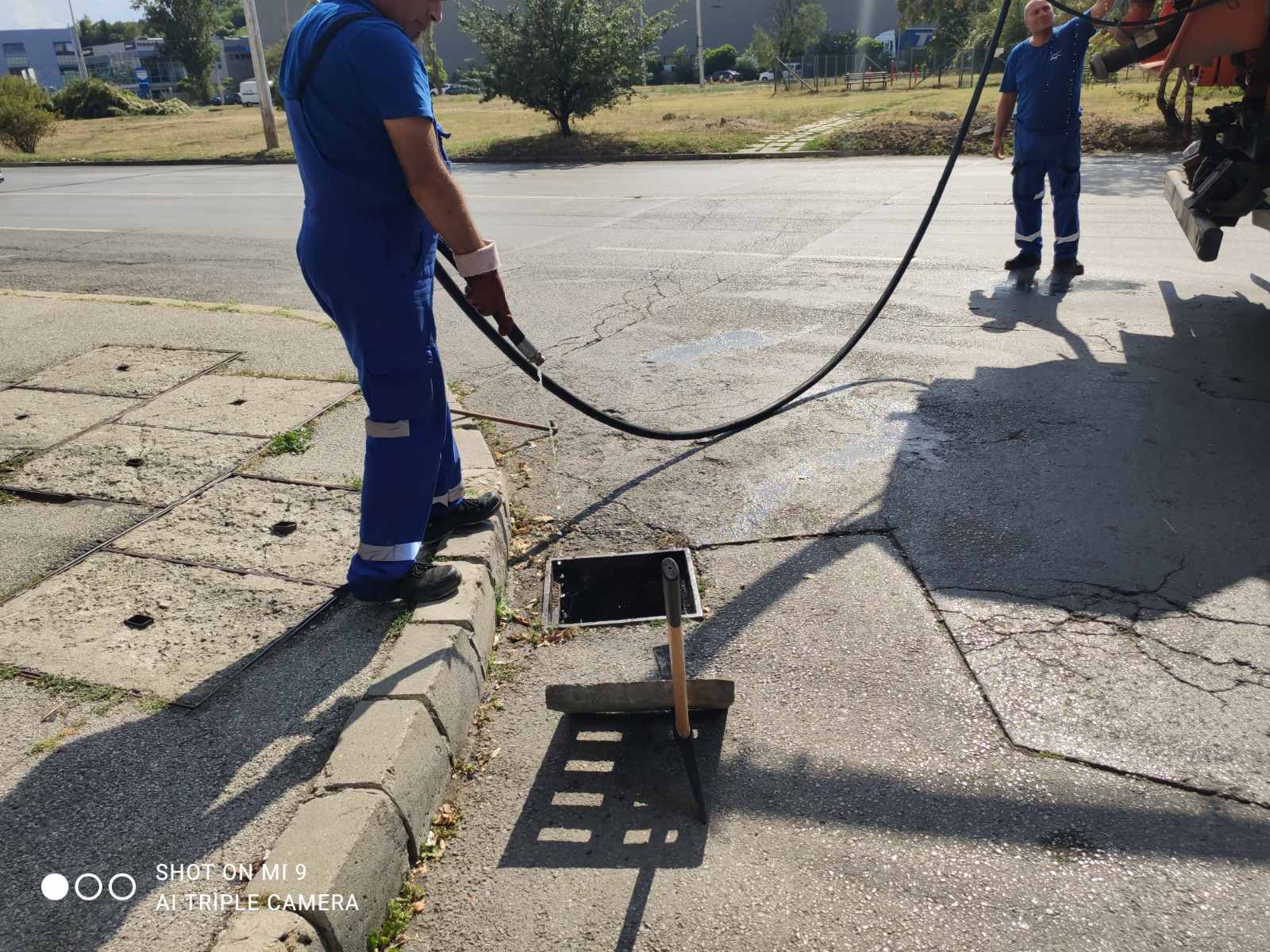 Профилактика на дъждоприемни шахти 