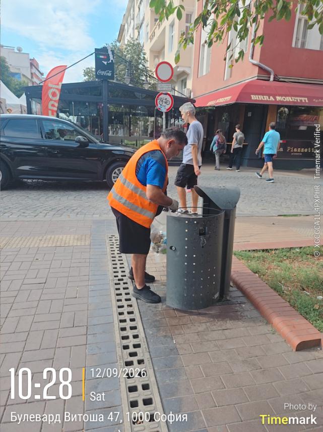 Обслужване на улични кошчета