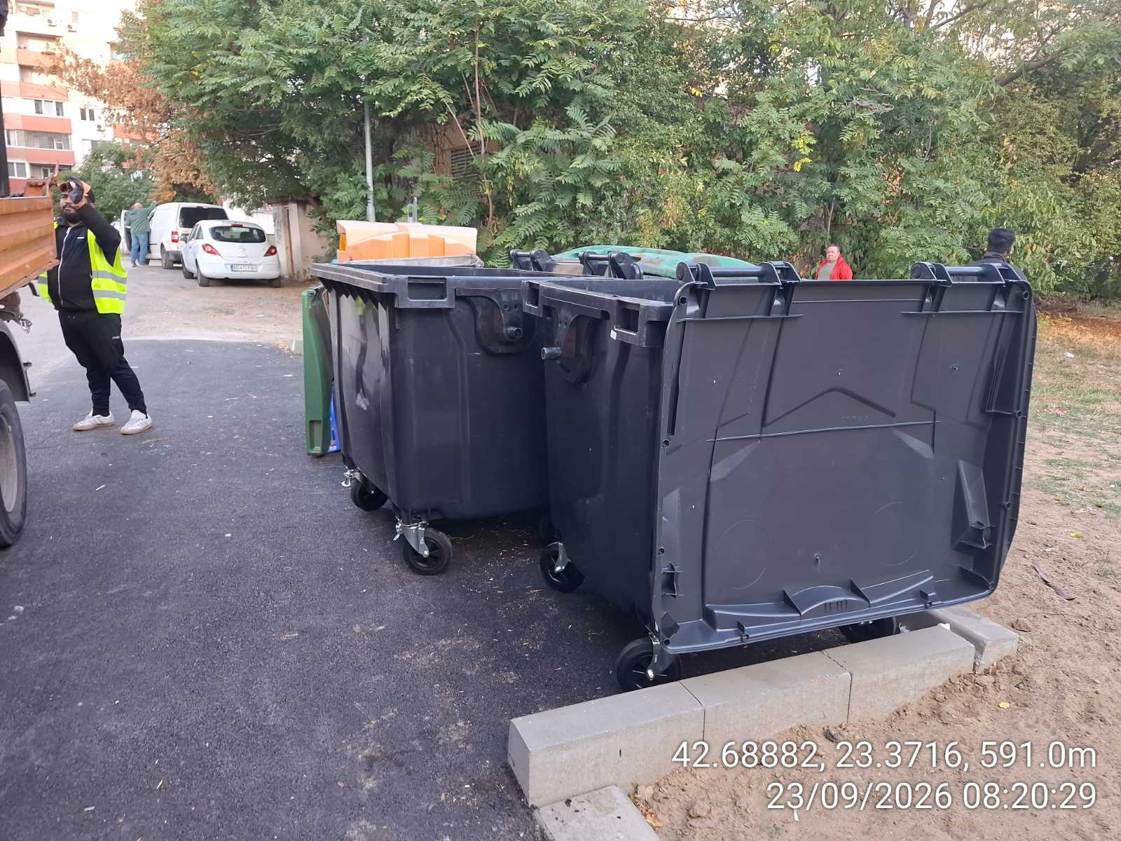 Подмяна на технически неизправни контейнери за битов отпадък