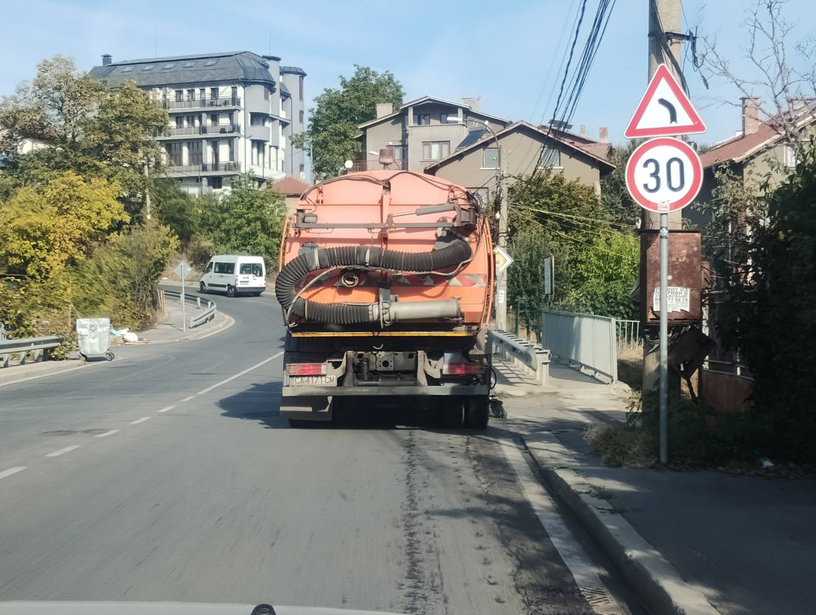 Механизирано метене на улични платна