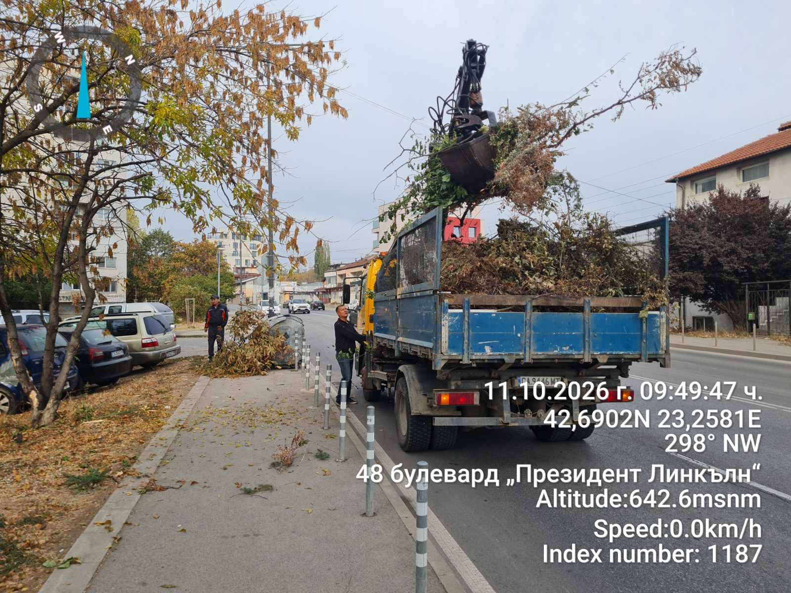 Събиране и транспортиране на зелени отпадъци